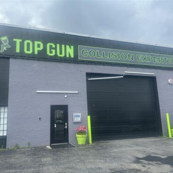 Top Gun Collision Center at Rockville